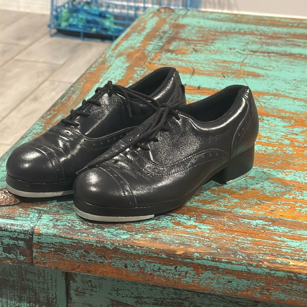 Tap shoes